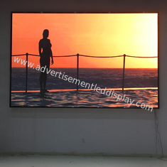 Display LED profesional de interior 1R1G1B con control y supervisión a distancia