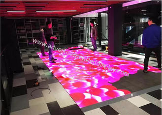 La pantalla LED de Dance Floor de los medios de X, se enciende encima del piso 500x500m m del disco