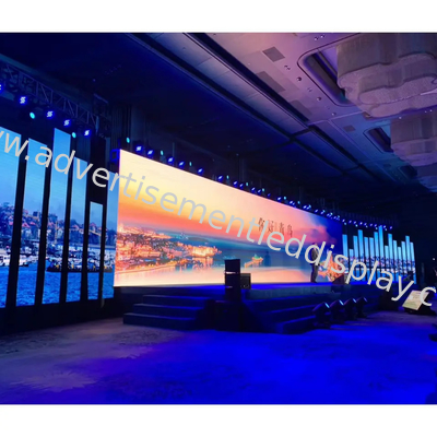 100000h Duración de vida Display LED de publicidad en interiores Material de gabinete de aluminio de hierro / fundición a presión