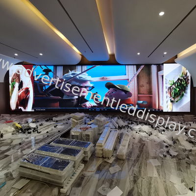 Display LED interior de larga duración para aplicaciones minoristas y publicitarias